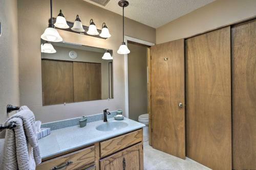 Grand Junction Golf Course Condo With Balconies