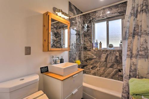 Spacious Denver Home With Backyard 6 Mi To Dtwn!