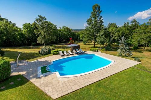 Villa Holiday House With Swimming Pool