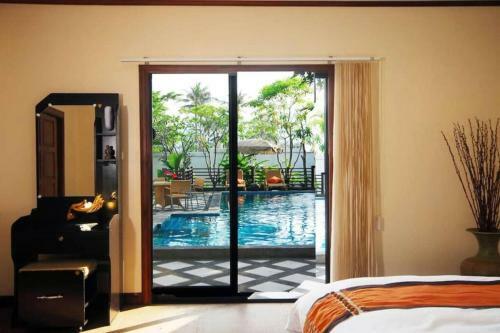 3 Bedroom Villa Shine