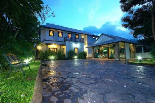 3 Bedroom Villa Shine