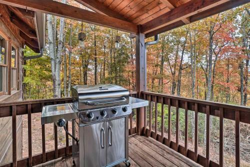 Family Cabin With Idyllic Views 9 Mi To Helen!