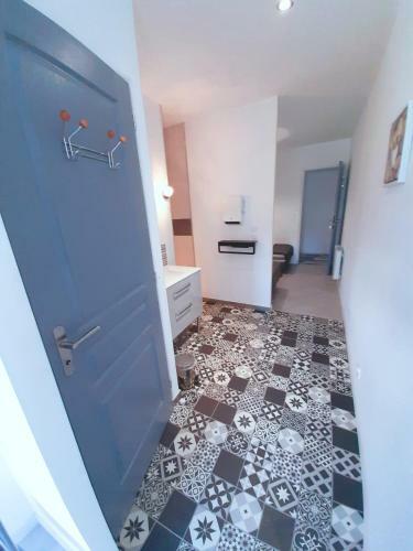 Hostal Gite De La Mari�e � 7mn Du Puy Du F0u