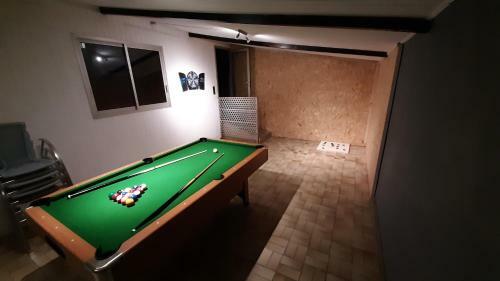 Hostal Gite De La Mari�e � 7mn Du Puy Du F0u