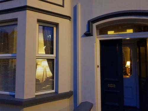 Georgian 8 Bed, 4 Room, Home From Home