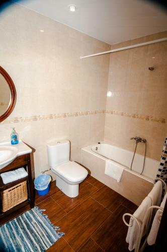 Apartamentos Rurales Larrago