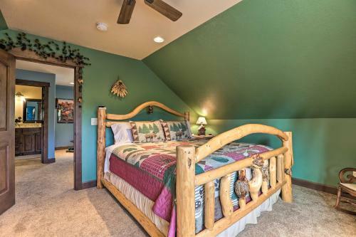Secluded Deschutes Riverfront Retreat With Deck