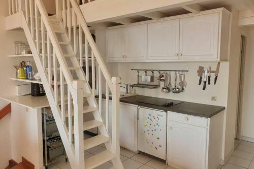 Maison Avec Vue Mer, �tang De Leucate Et Pyr�n�es