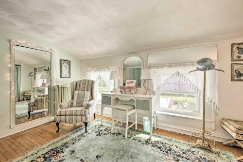 Villa Romantic 1850s Home With 2 Acres And Fire Pit!