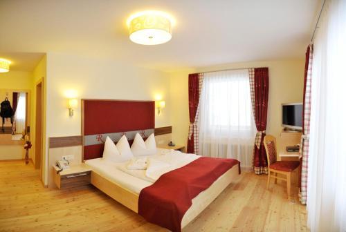 Hotel R�sslhof