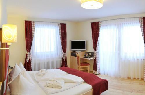 Hotel R�sslhof