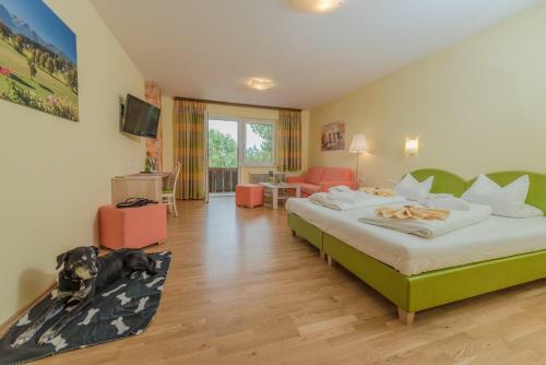 Wander- & Langlaufhotel Romantikchalet Almfrieden