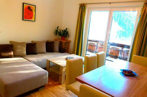 Apartamentos Pension Montanara