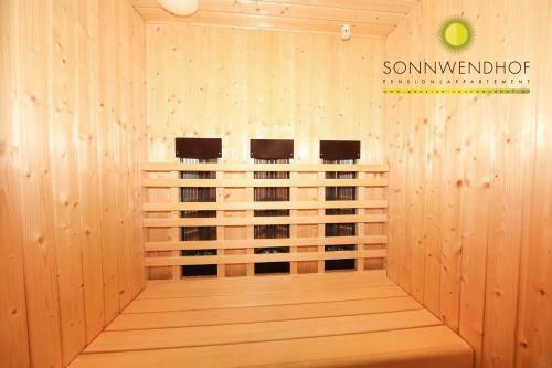 Hostal Pension Sonnwendhof