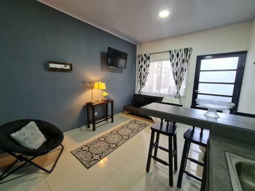 Apartamentos Ave Del Para�so