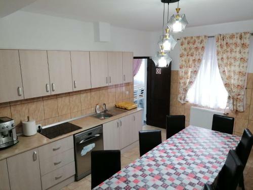 Hostal Pensiunea Diana