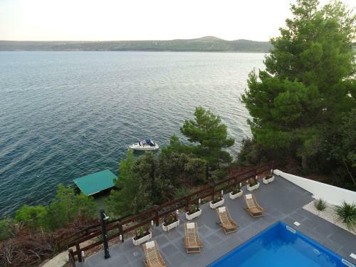 Seaside Villa Nikola With Pool For 12 Persons