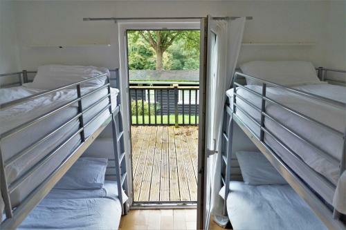 North Wales Lake View 2 Bedroom