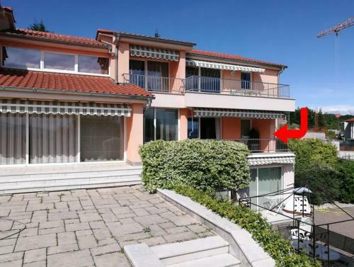 Apartments In Villa Azra