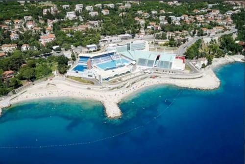 Apartments In Villa Azra
