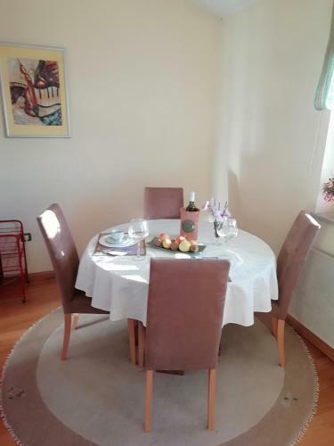 Apartments In Villa Azra