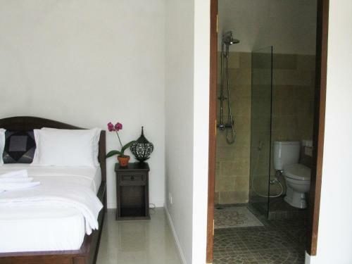 Villa Dharma Shanti
