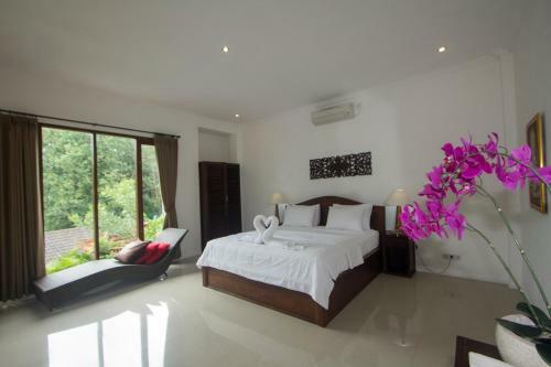 Villa Dharma Shanti