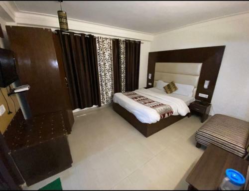Hotel Mussoorie International