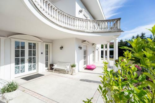 Bed & Breakfast White House