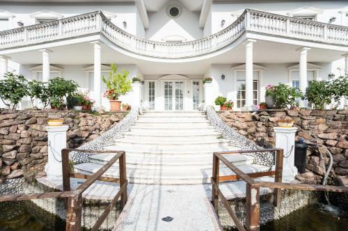 Bed & Breakfast White House