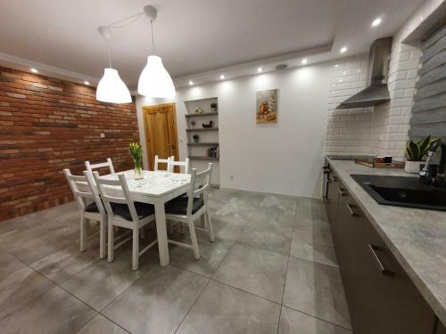 Hostal Mtk Pokoje I Apartamenty