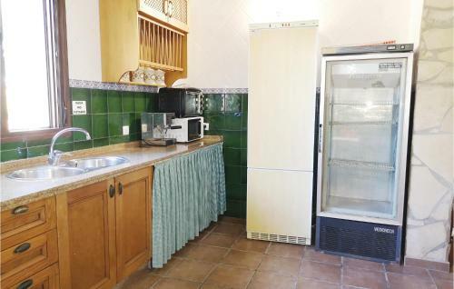Four-bedroom Holiday Home In Olvera