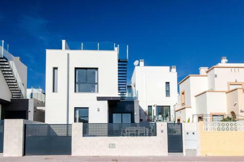 Villa De Lujo Con Piscina