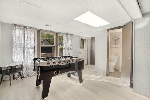 Villa Riverside Retreat