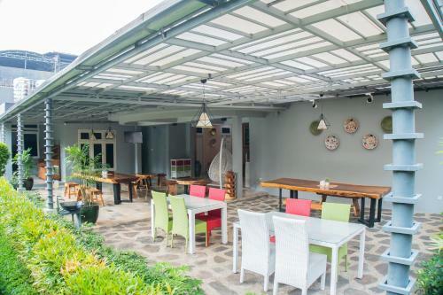 Oyo 787 Hotel Kuwera Inn