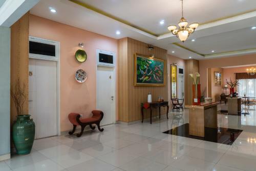 Oyo 787 Hotel Kuwera Inn