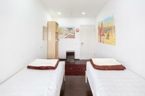 Light Hostel