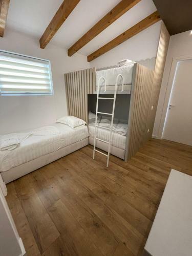 Hotel Portside Gf