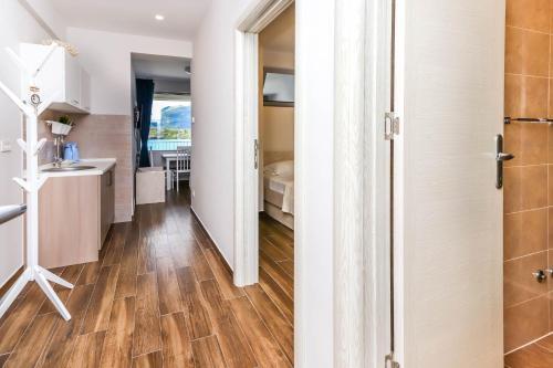 Apartments Maestral