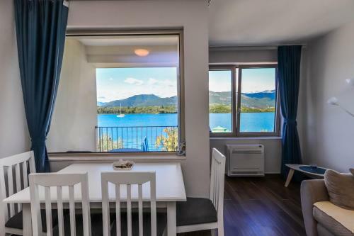 Apartments Maestral