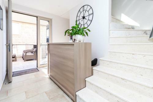 Apartments Maestral