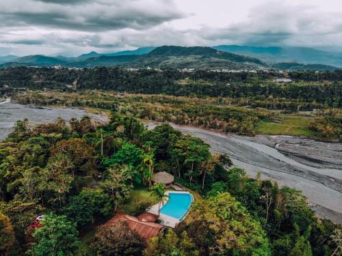 Caba�a En Macas-ecuador
