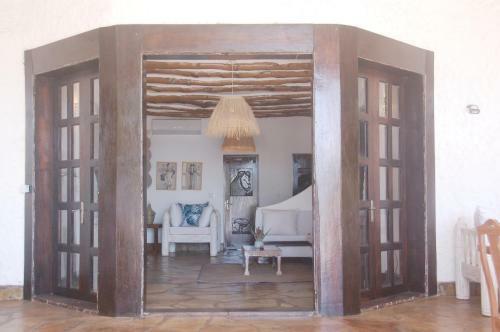 Brow Eagle Beach Villa, Watamu