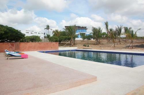 Brow Eagle Beach Villa, Watamu