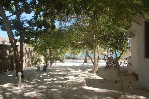 Brow Eagle Beach Villa, Watamu