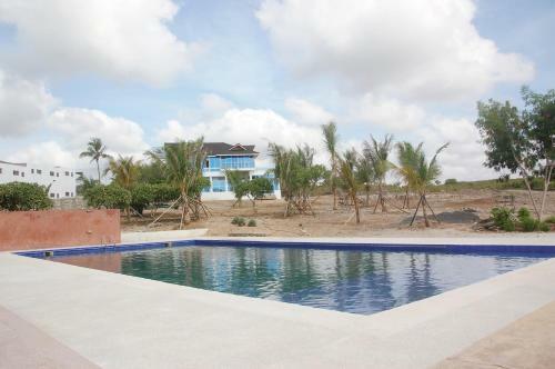 Brow Eagle Beach Villa, Watamu