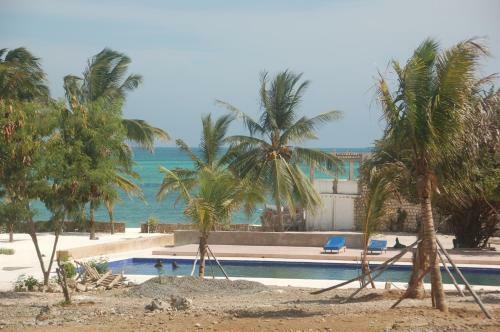 Brow Eagle Beach Villa, Watamu