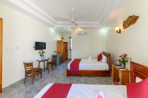 Beach Palm Villa Hoi An