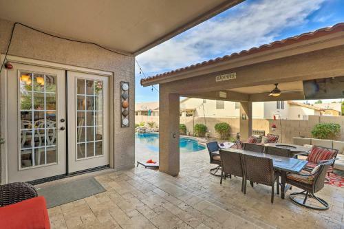 Peoria Home With Outdoor Oasis, 3 Mi To Golfing