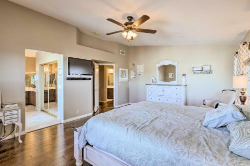 Peoria Home With Outdoor Oasis, 3 Mi To Golfing